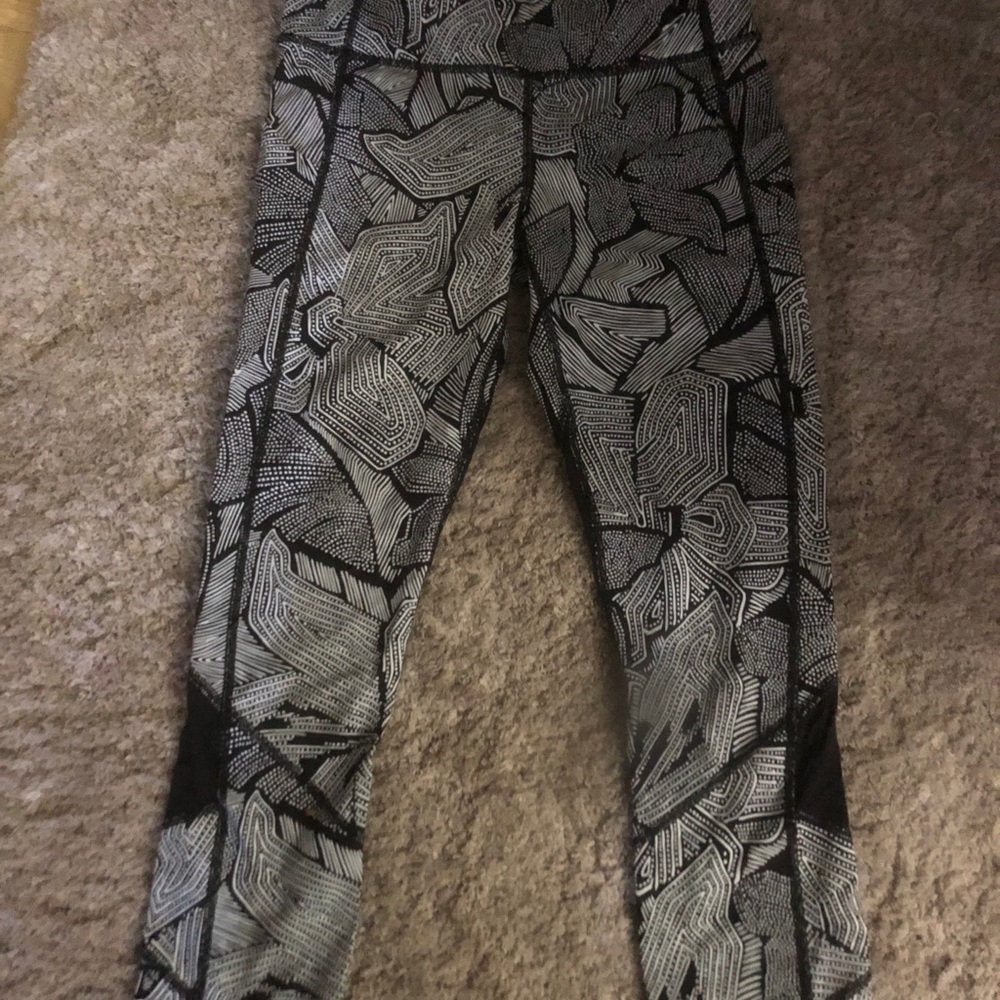 Lululemon Bundle - Picture 5 of 12